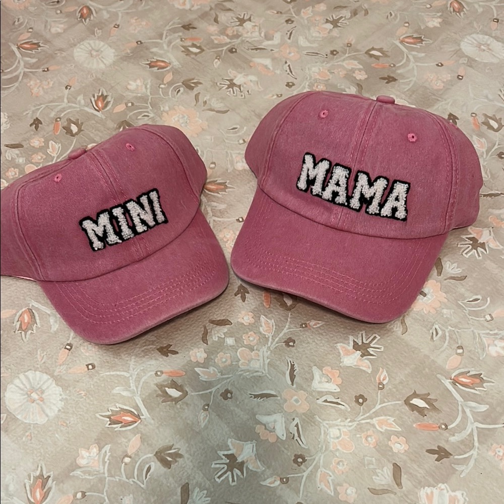 Pink 'Mini Mama' Kids Cap Set